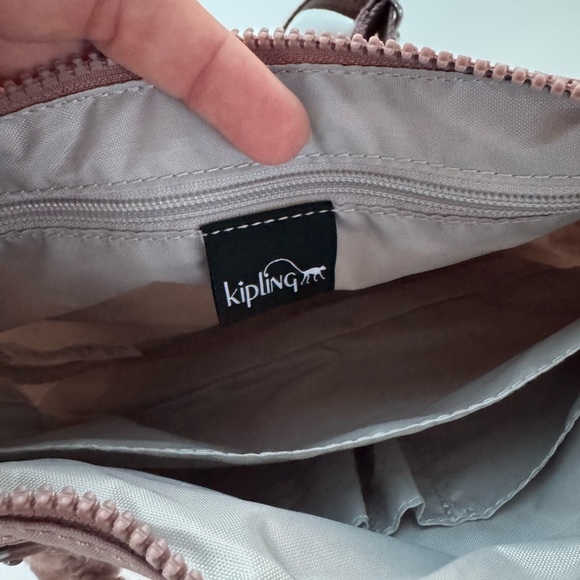 NWOT Kipling Dusty Taupe Messenger Bag - Picture 9 of 10